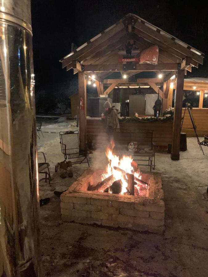 Muskie Bay Resort Nestor Falls Buitenkant foto