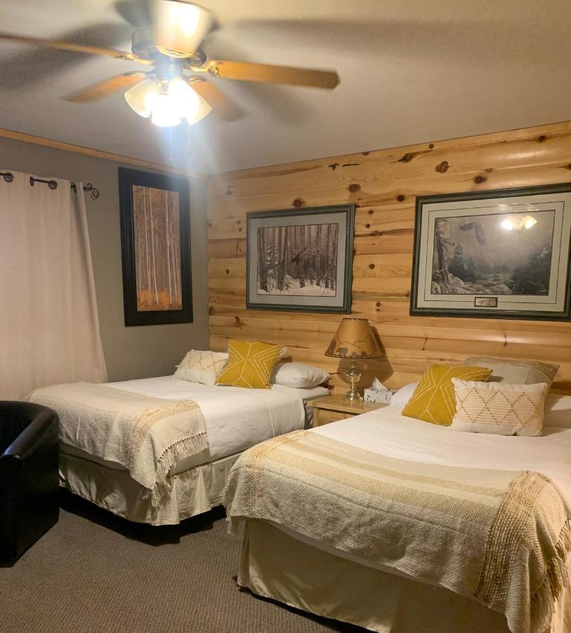 Muskie Bay Resort Nestor Falls Buitenkant foto