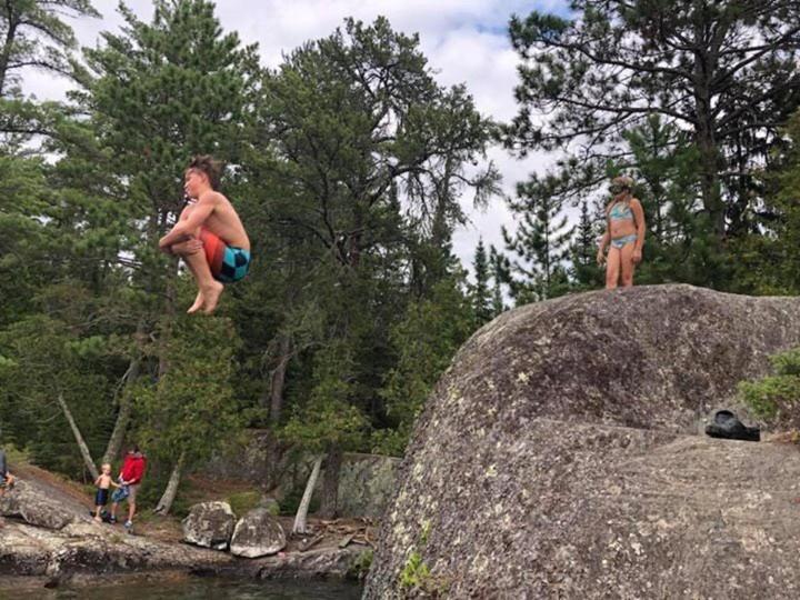 Muskie Bay Resort Nestor Falls Buitenkant foto